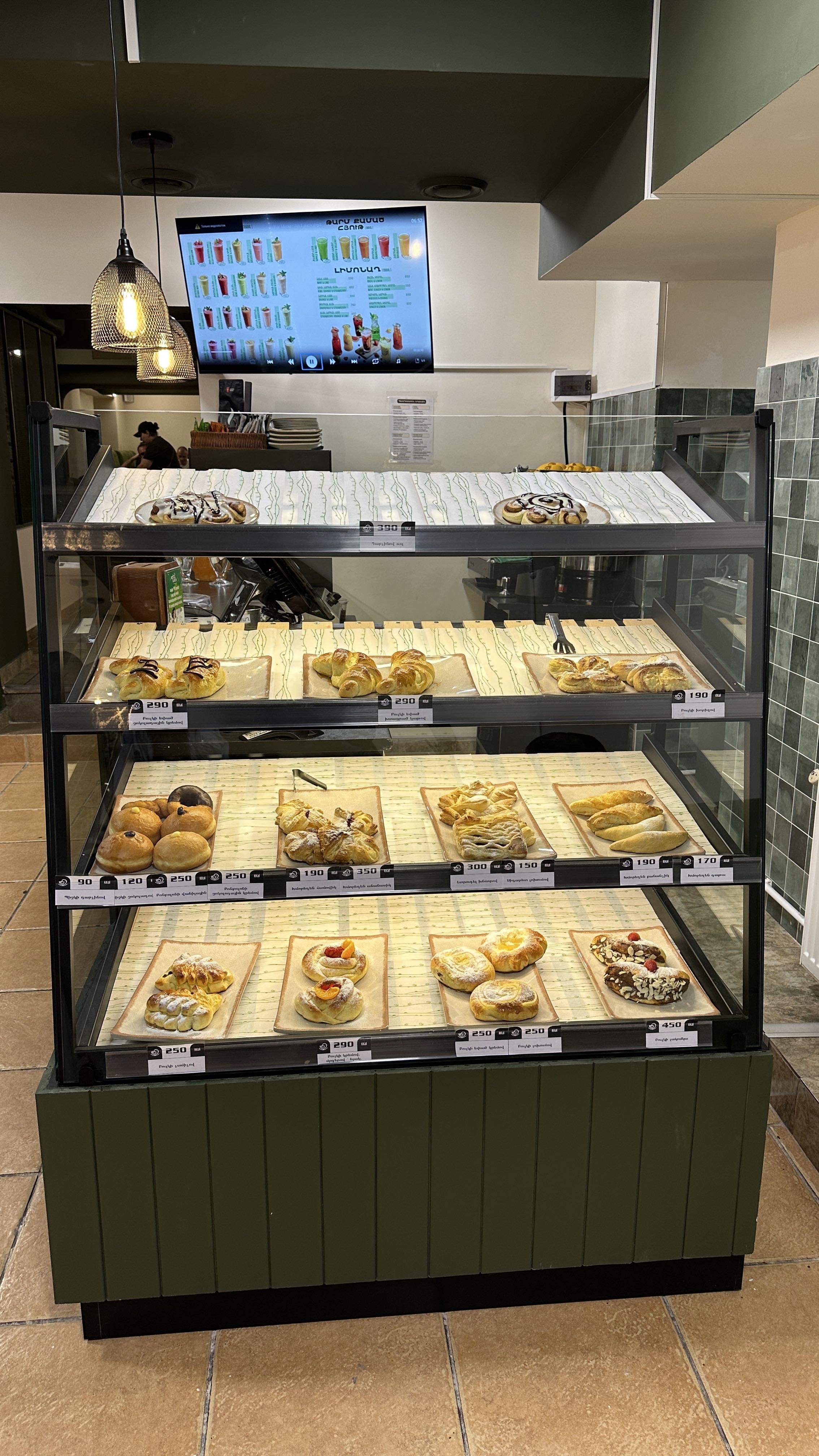Լուսանկար 3՝ Art Lunch, Bagratunyac 17 141 shin, MIMO-ի ցանկից