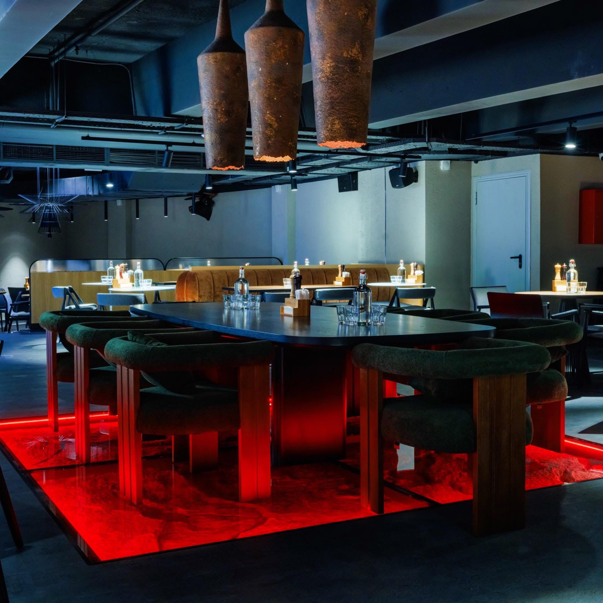 Фото 2: The Bull, Tashir Street, из каталога MIMO